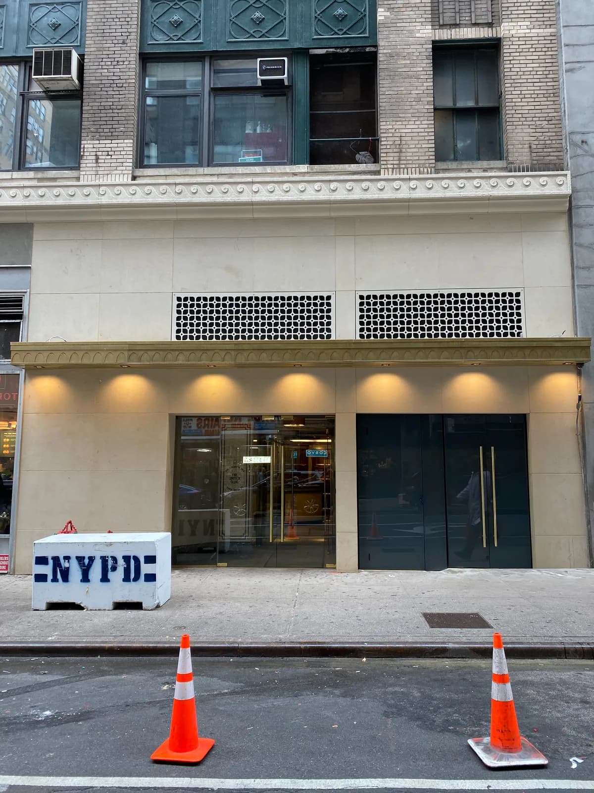 275 West 39th Street project by WKR Construction