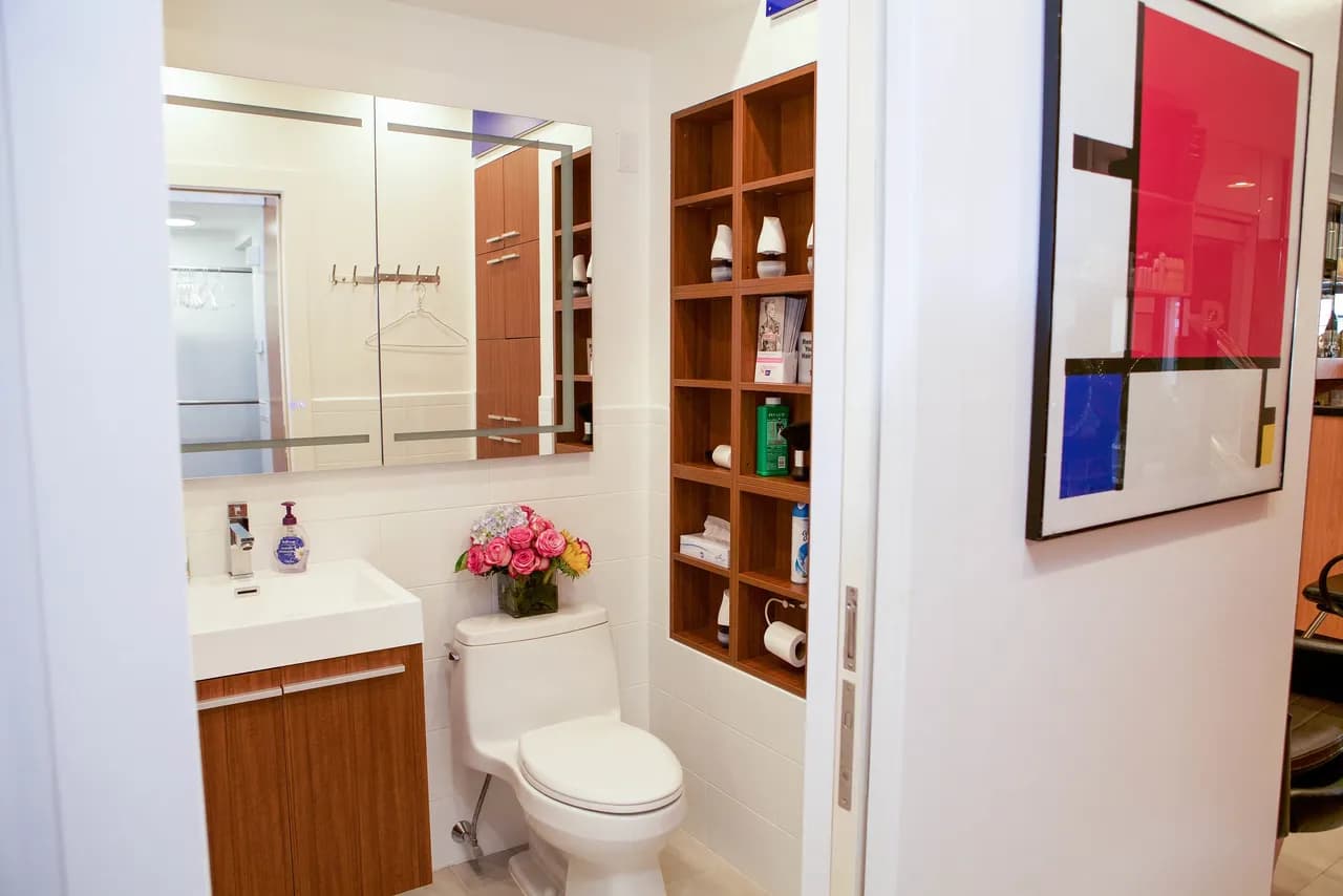 855 Lexington Avenue interiors photo 1