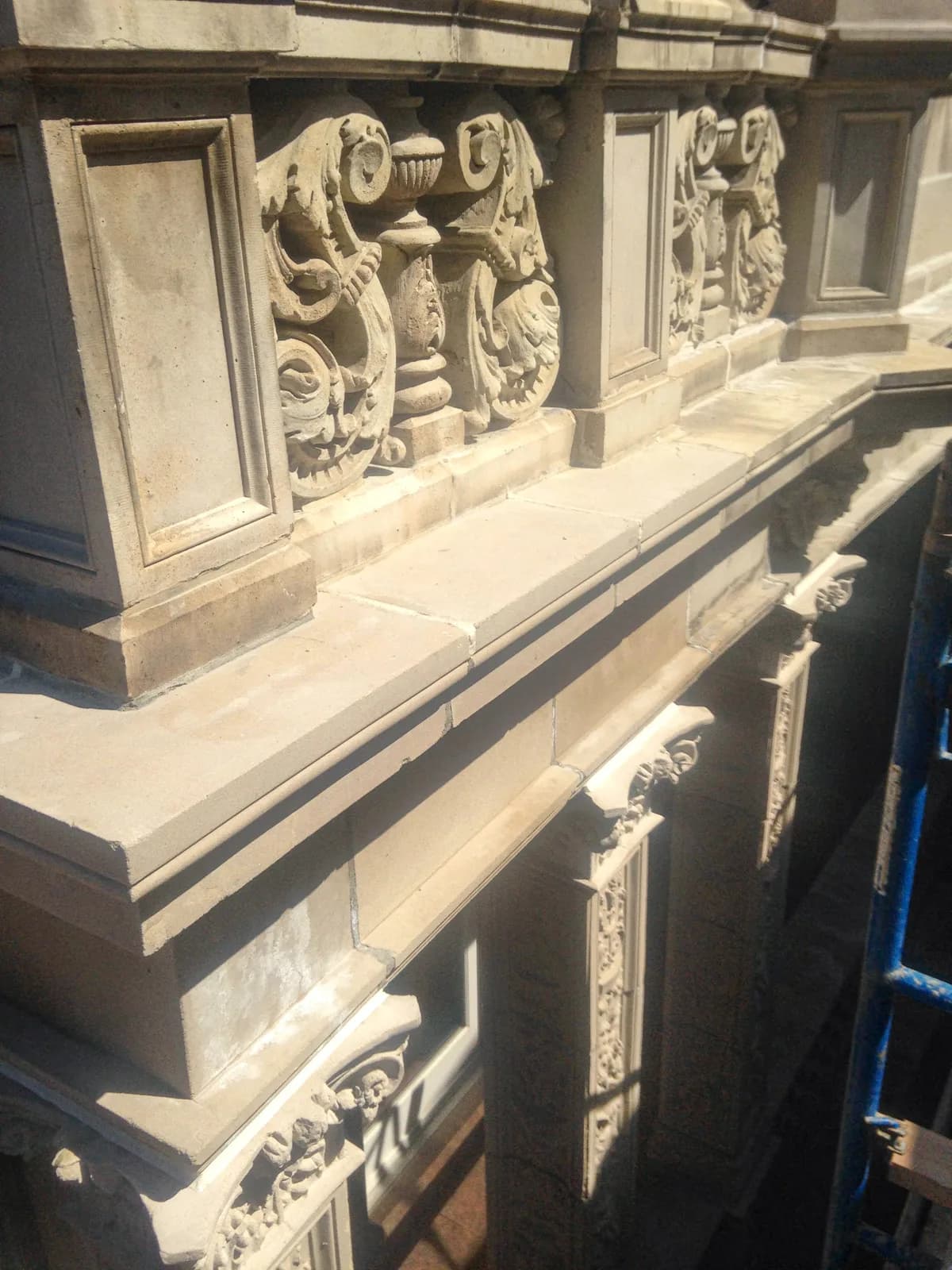 2 Riverside Drive details photo 2