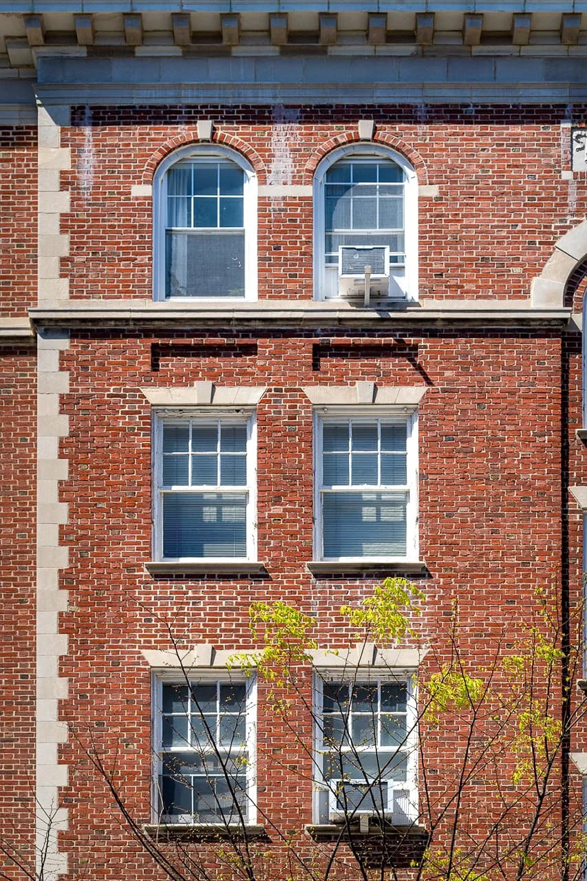 Jackson Heights details photo 2