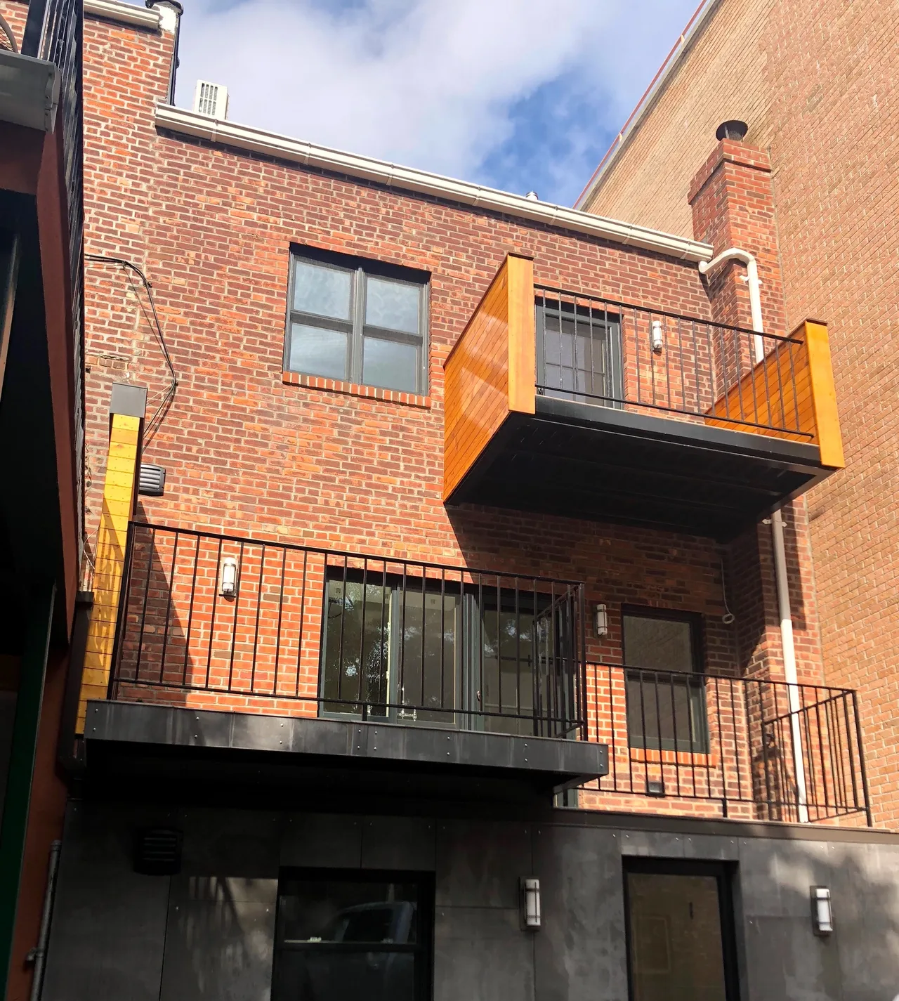 20-06 37th Street