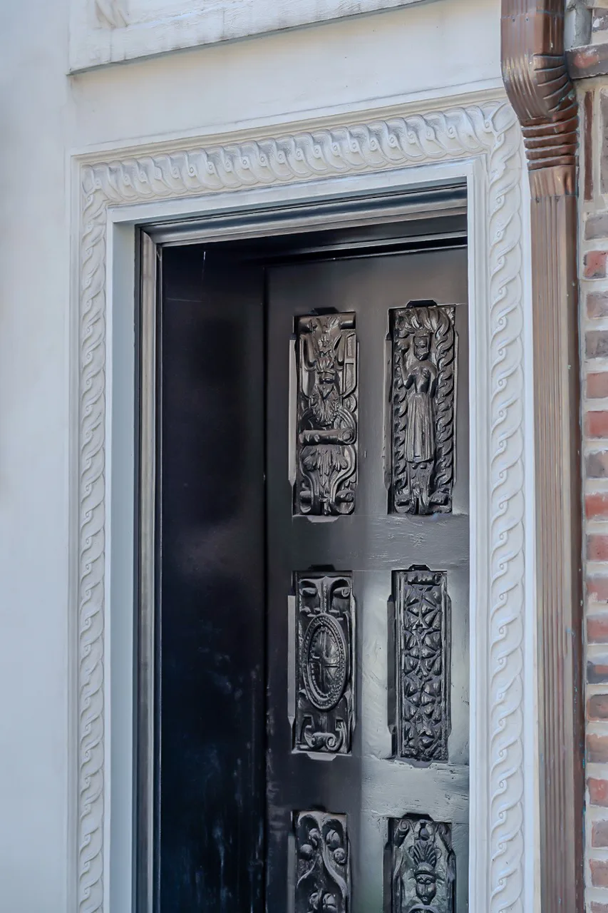 866 Lexington Avenue details photo 5